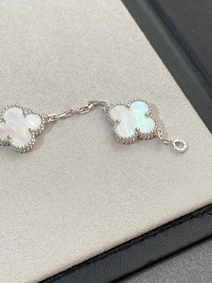 [Gaonasi]CLOVER WHITE PEARL MOP 5 MOTIF BRACELET COLLECTION