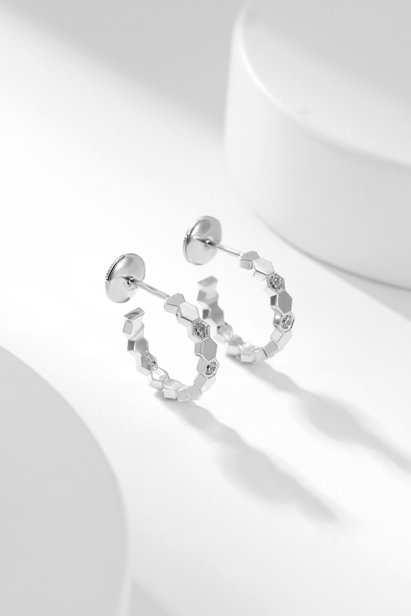 [Gaonasi]BEE LOVE DIAMOND HOOP EARRINGS