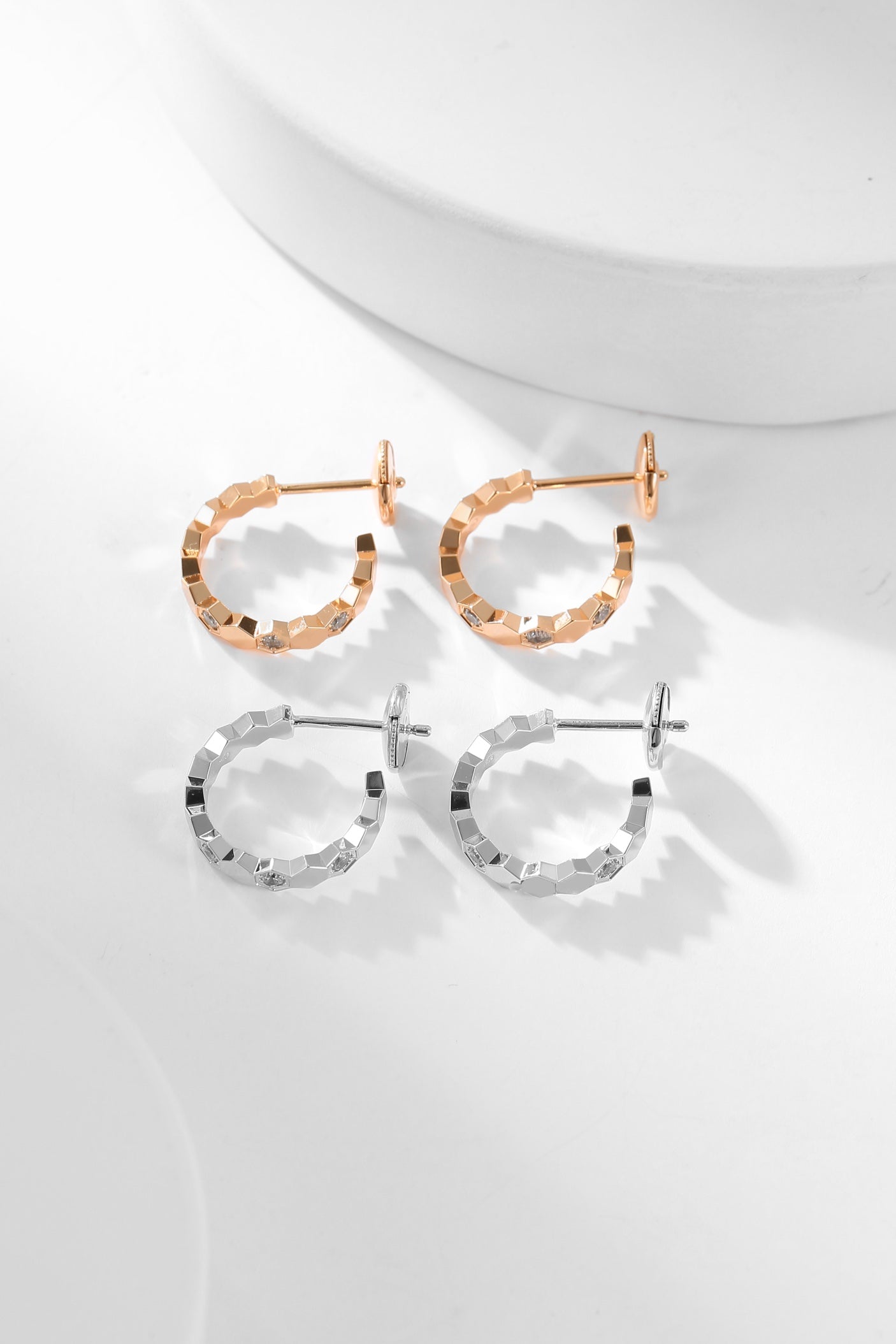 [Gaonasi]BEE LOVE DIAMOND HOOP EARRINGS