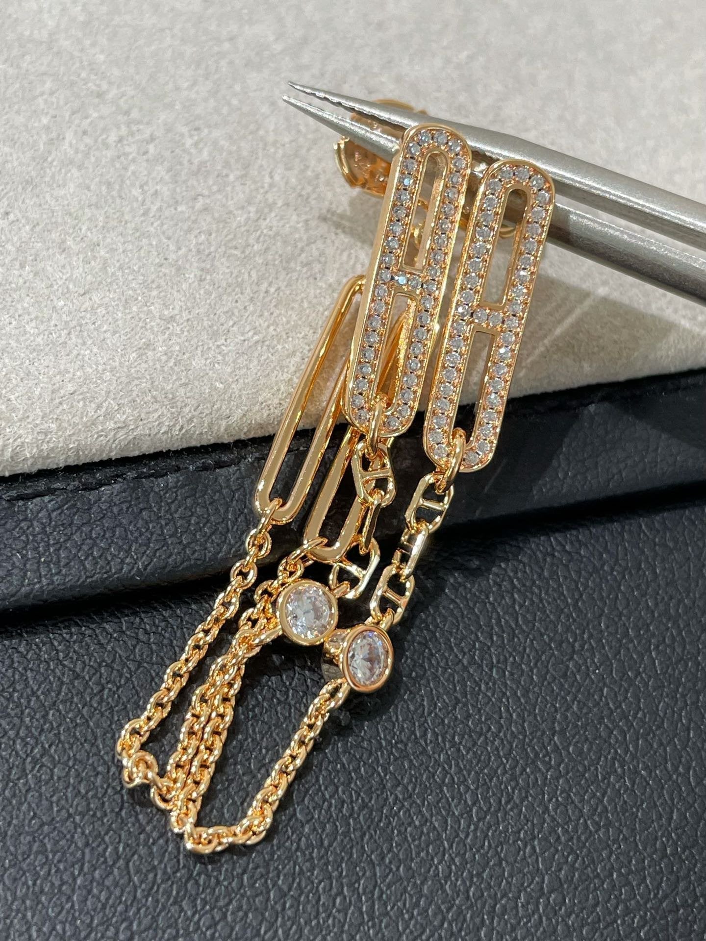 [Gaonasi]CHAINE CHAOS DIAMOND DROP EARRINGS
