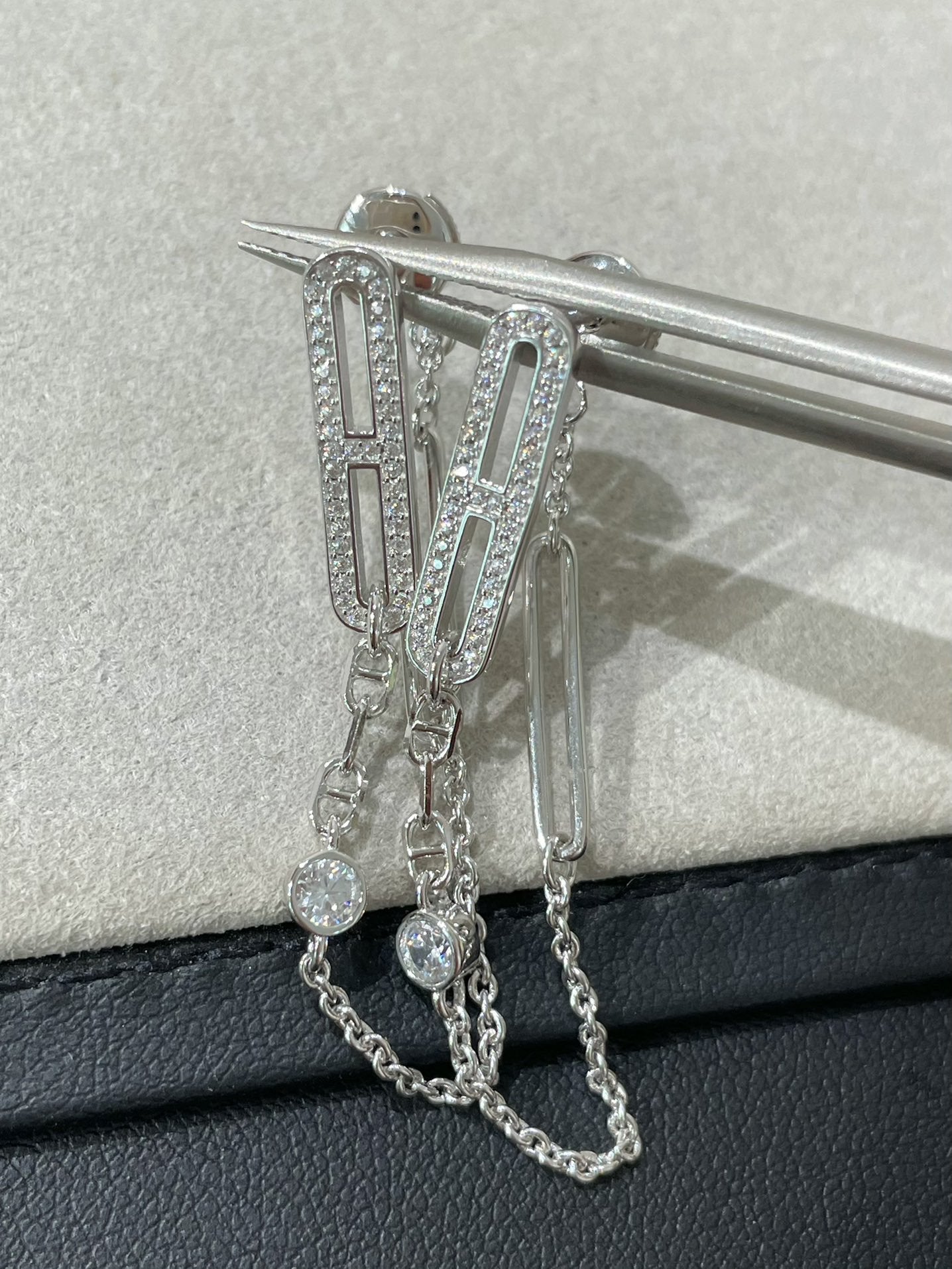 [Gaonasi]CHAINE CHAOS DIAMOND DROP EARRINGS