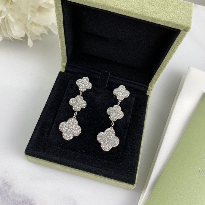 [Gaonasi]CLOVER 3 MOTIF DIAMOND SILVER DROP EARRINGS
