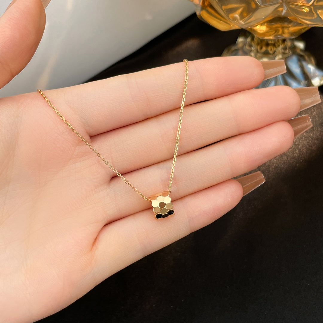 [Gaonasi]BEE MINI NECKLACE
