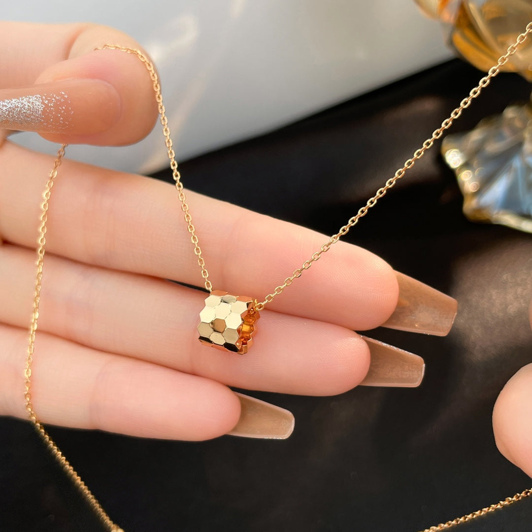 [Gaonasi]BEE MINI NECKLACE