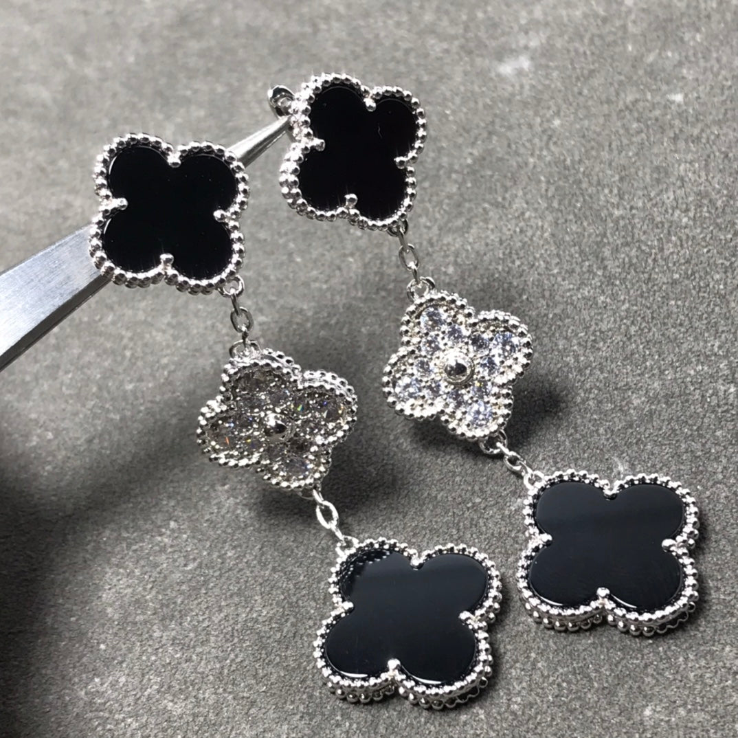 [Gaonasi]CLOVER 3 MOTIF DIAMOND ONYX SILVER EARRINGS