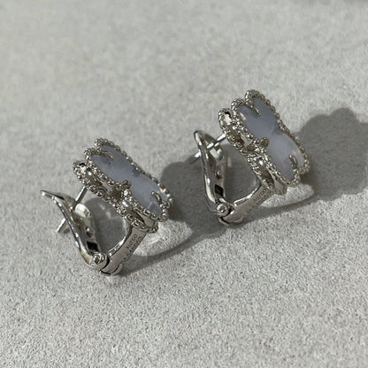 [Gaonasi]CLOVER CHALCEDONY SILVER STUD EARRINGS