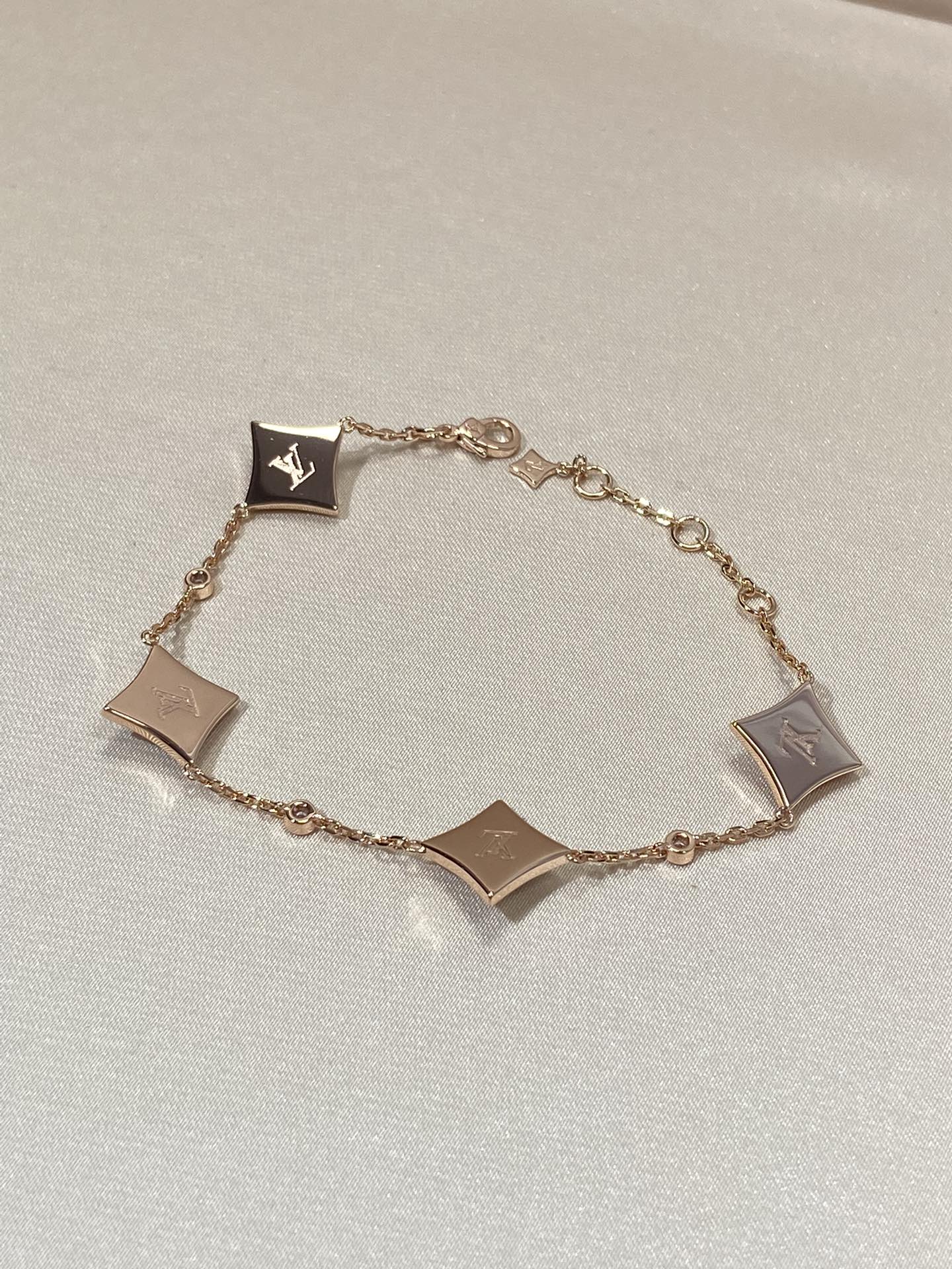 [Gaonasi]STAR 4 MOTIF MOP DIAMOND PINK GOLD BRACELET