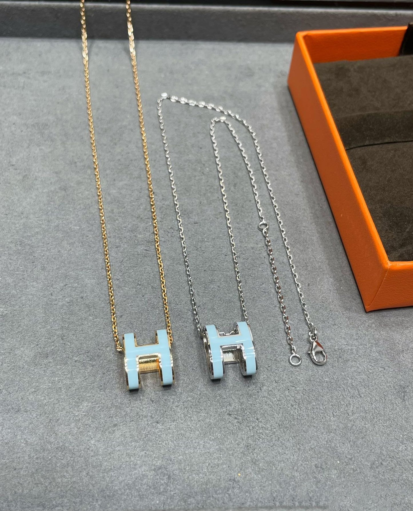 [Gaonasi]POP H SKY BLUE NECKLACE