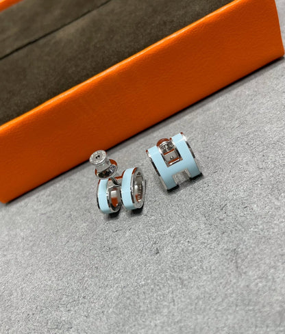 [Gaonasi]POP H SKY BLUE STUD EARRINGS