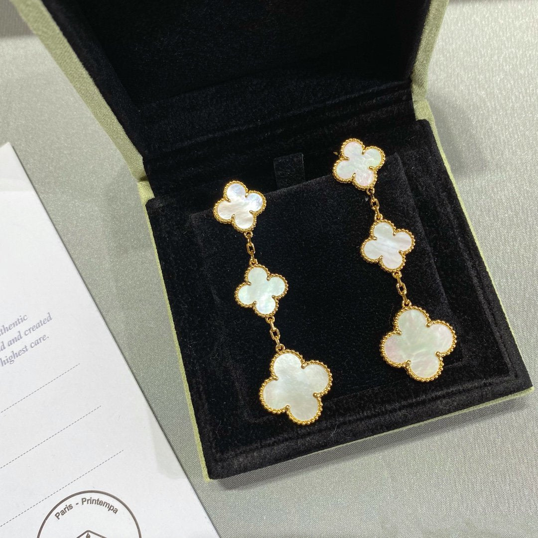 [Gaonasi]CLOVER MOP 3 MOTIFS GOLD EARRINGS