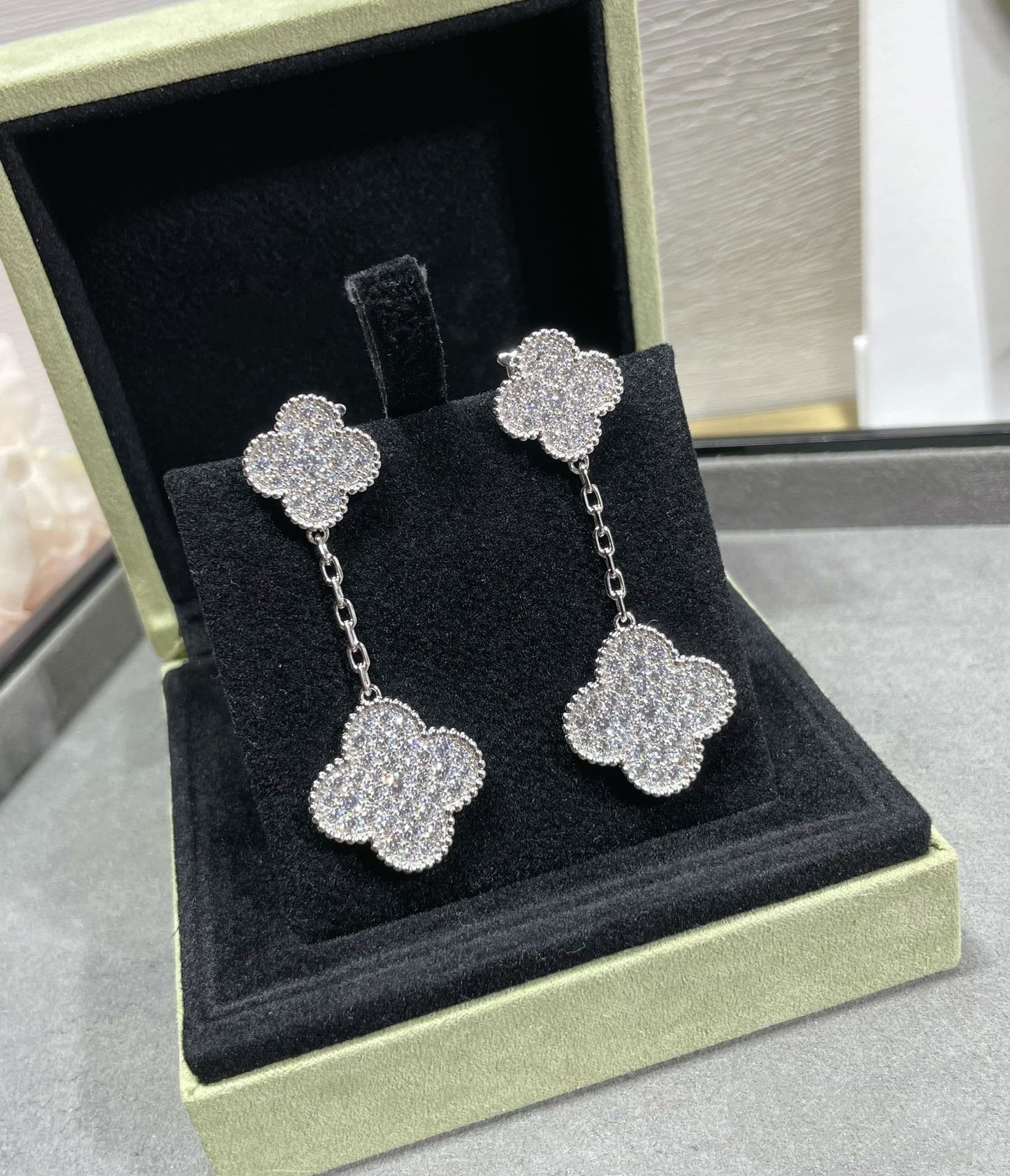 [Gaonasi]CLOVER 2 MOTIFS DIAMOND PAVED SILVER EARRINGS