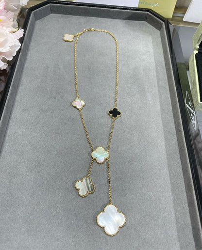[Gaonasi]CLOVER 6 MOTIF MOP ONYX GOLD NECKLACE