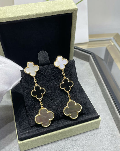 [Gaonasi]CLOVER 3 MOTIF MOP ONYX DARK MOP PINK GOLD EARRINGS