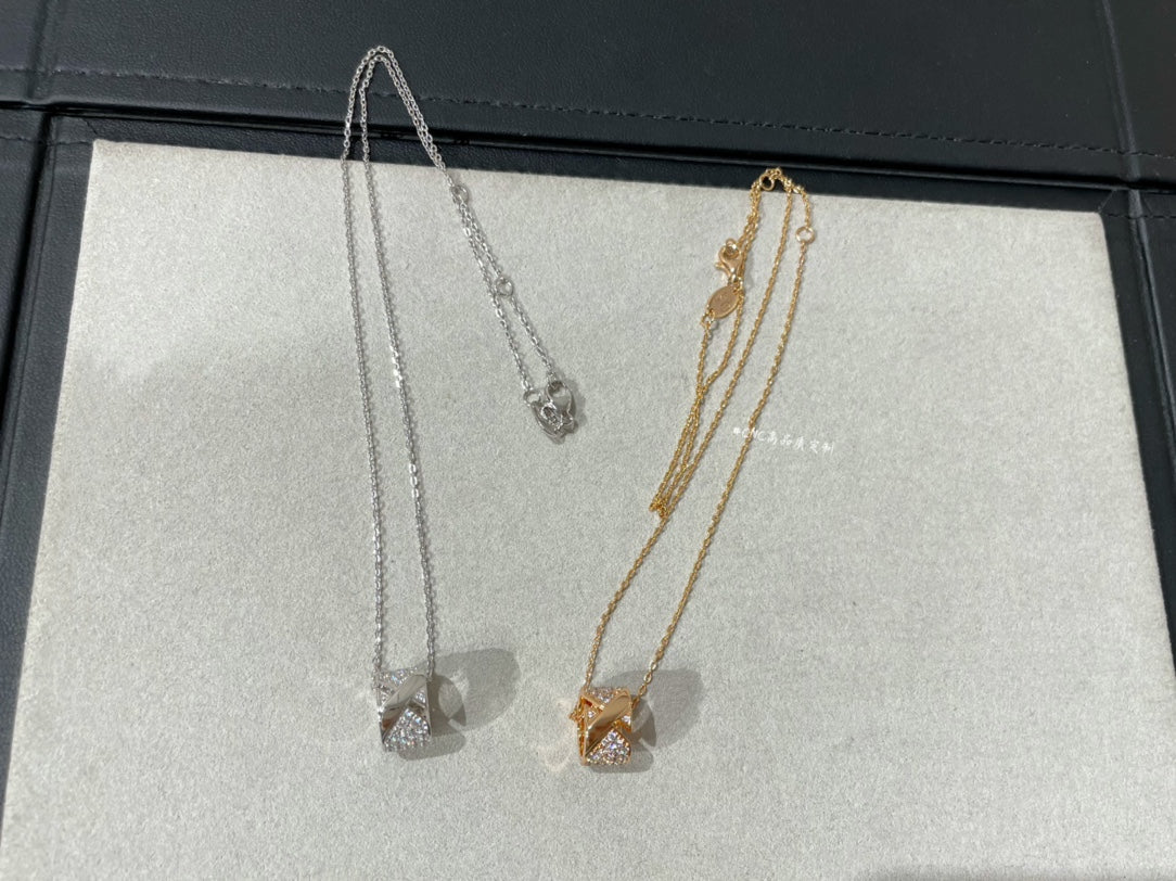 [Gaonasi]LIENS EVIDENCE DIAMOND PAVED NECKLACE