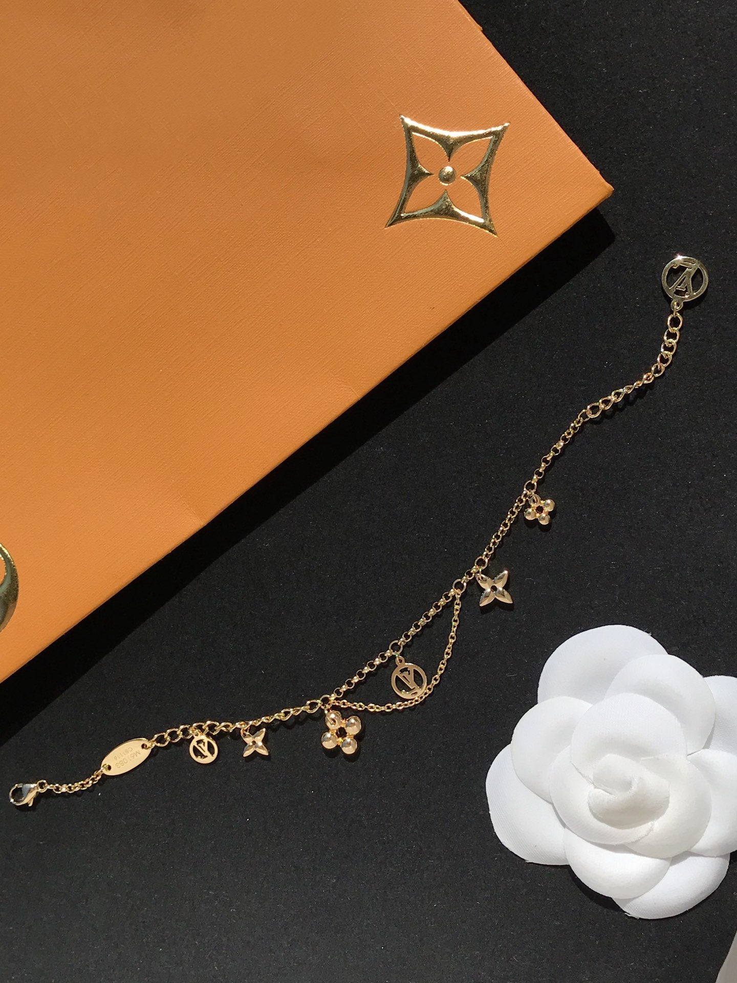 [Gaonasi]BLOOMING PINK GOLD MOP BRACELET