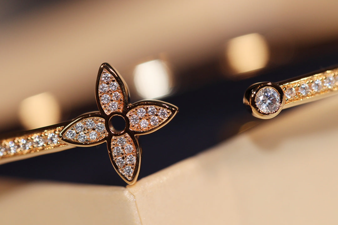 [Gaonasi]IDYLLE GOLD OPEN BRACELET DIAMOND PAVED