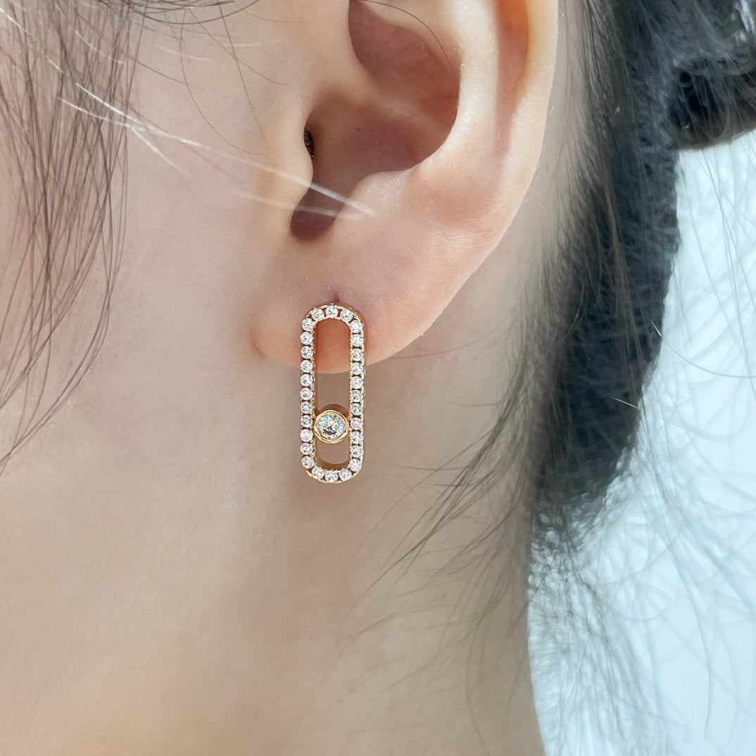 [Cadisa]MOVE UNO STUD DIAMOND PAVED EARRINGS