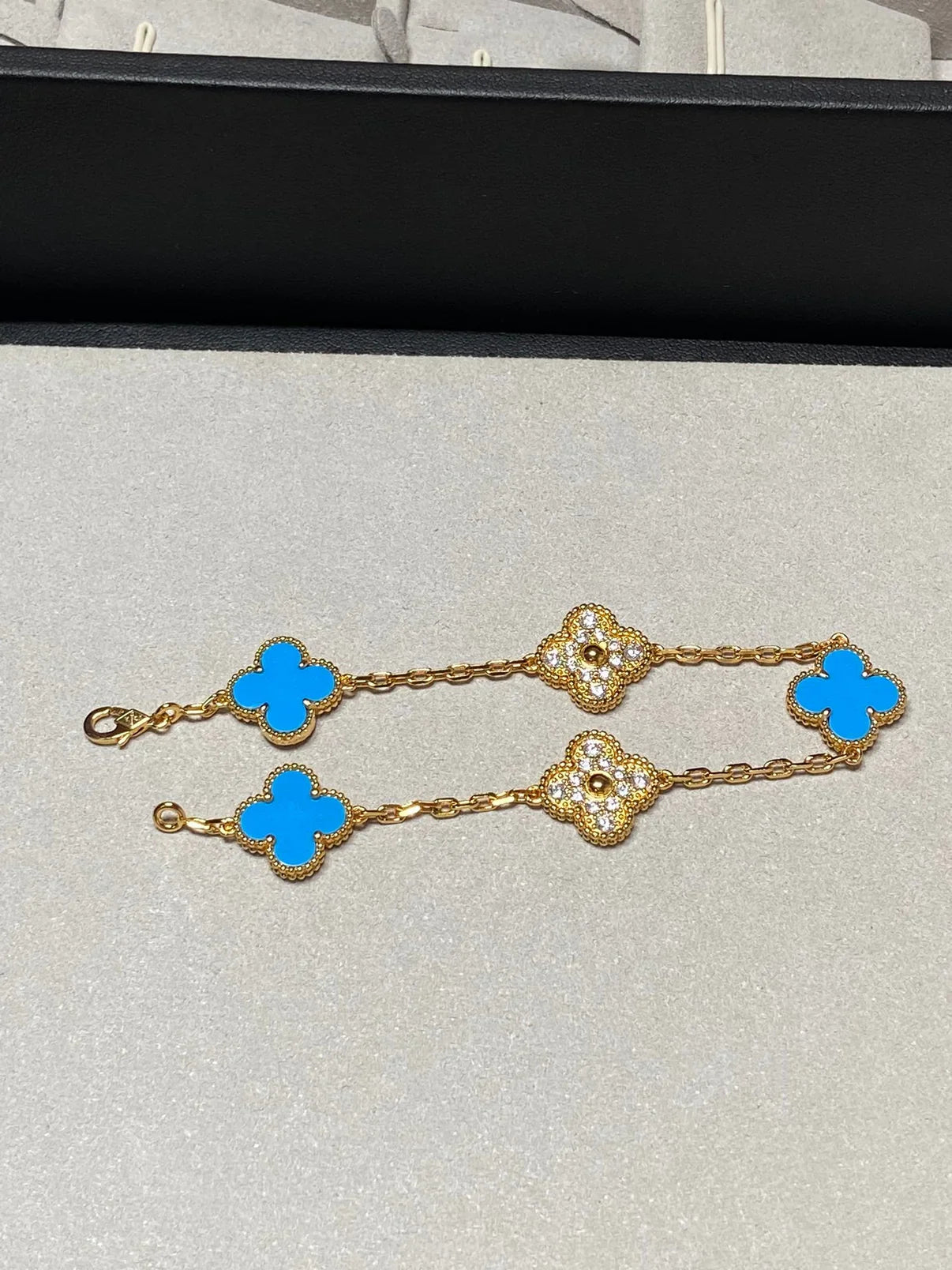 [Gaonasi] CLOVER 5 MOTIF BLUE AGATE BRACELET COLLECTION