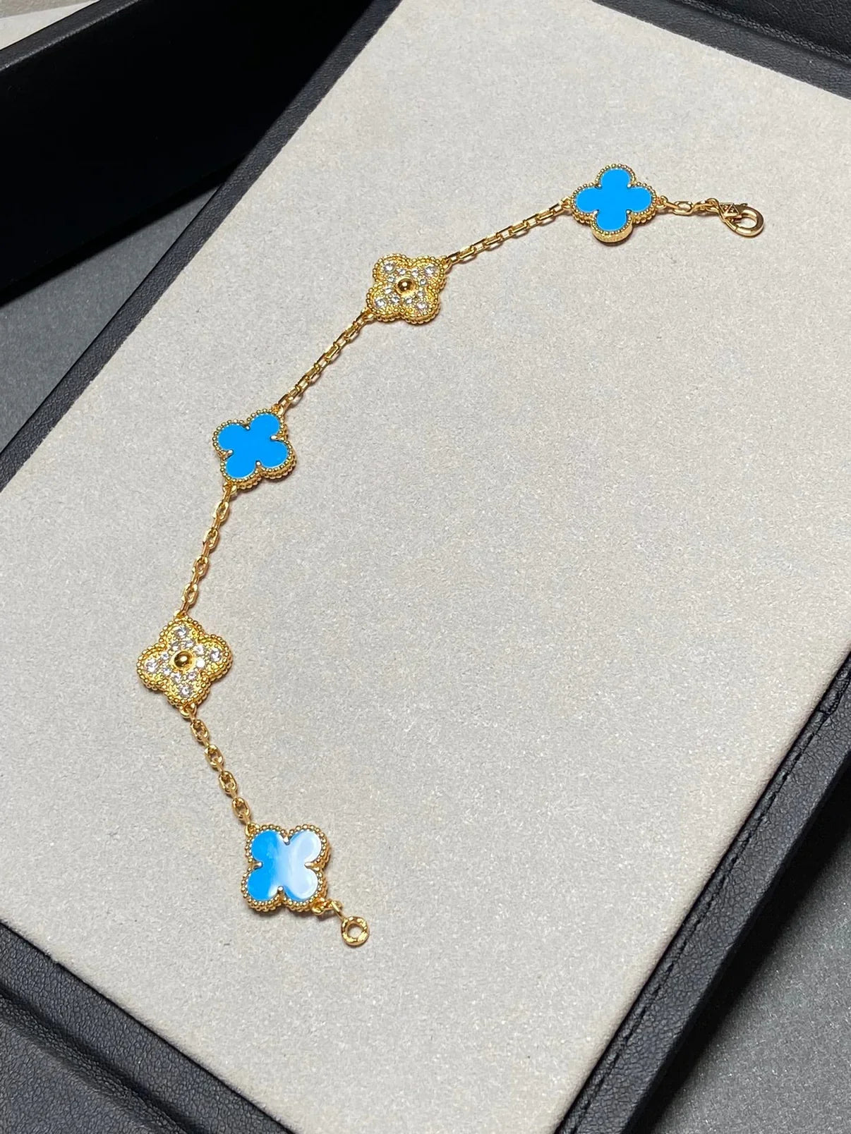 [Gaonasi] CLOVER 5 MOTIF BLUE AGATE BRACELET COLLECTION