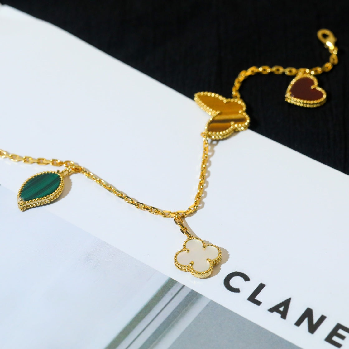 [Gaonasi]LUCKY SPRING 5 MOTIF GOLD BRACELET