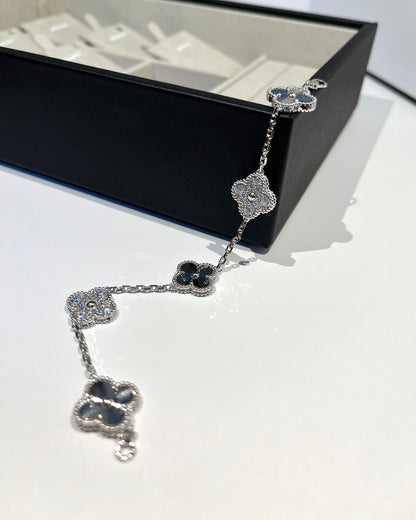 [Gaonasi] CLOVER 5 MOTIF LASER BRACELET COLLECTION