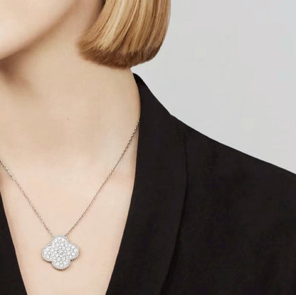 [Gaonasi]CLOVER 25MM LARGE PENDANT DIAMOND PAVED SILVER NECKLACE