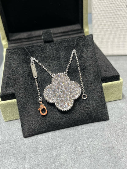[Gaonasi]CLOVER 25MM LARGE PENDANT DIAMOND PAVED SILVER NECKLACE