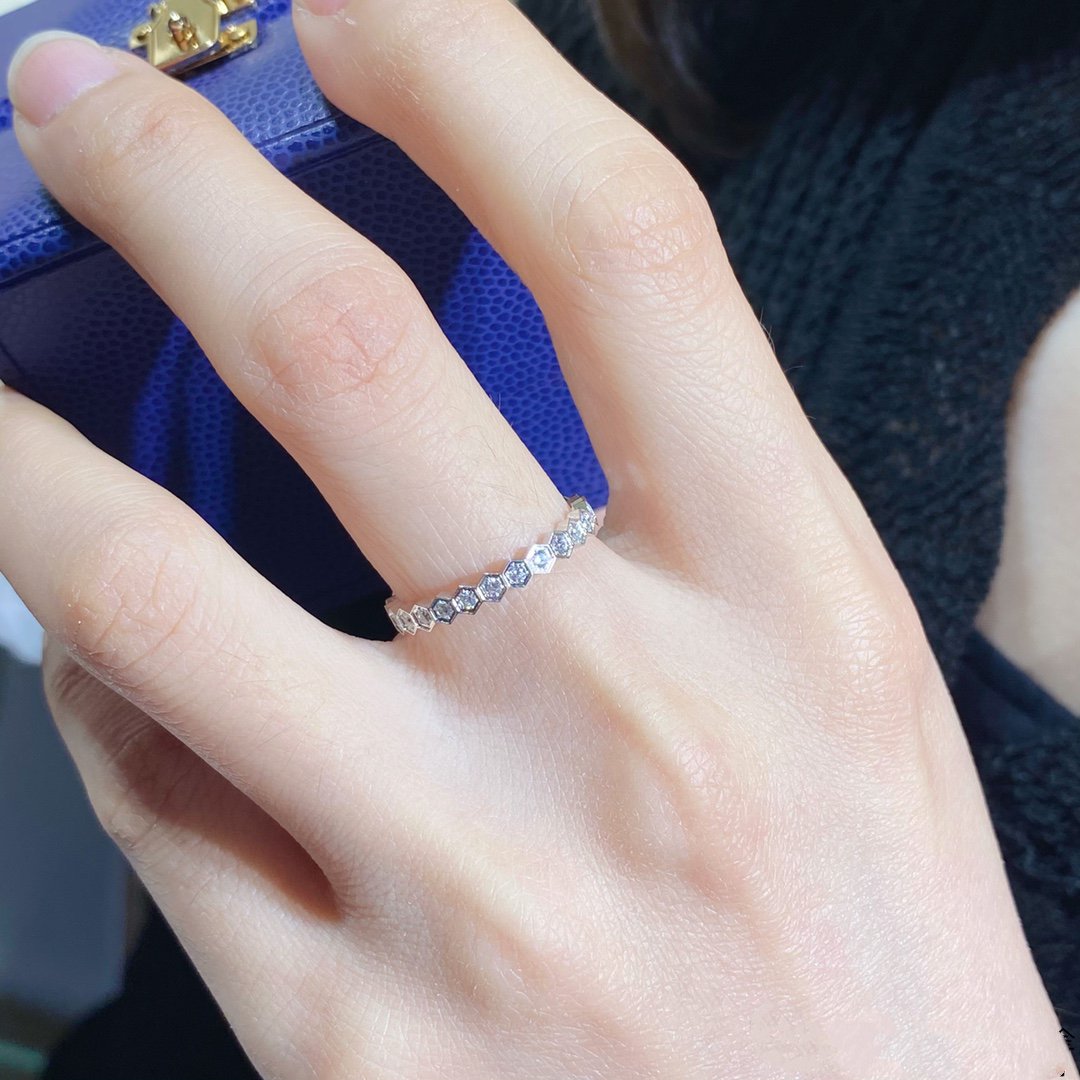 [Gaonasi]BEE LOVE DIAMOND PAVED SMALL RING