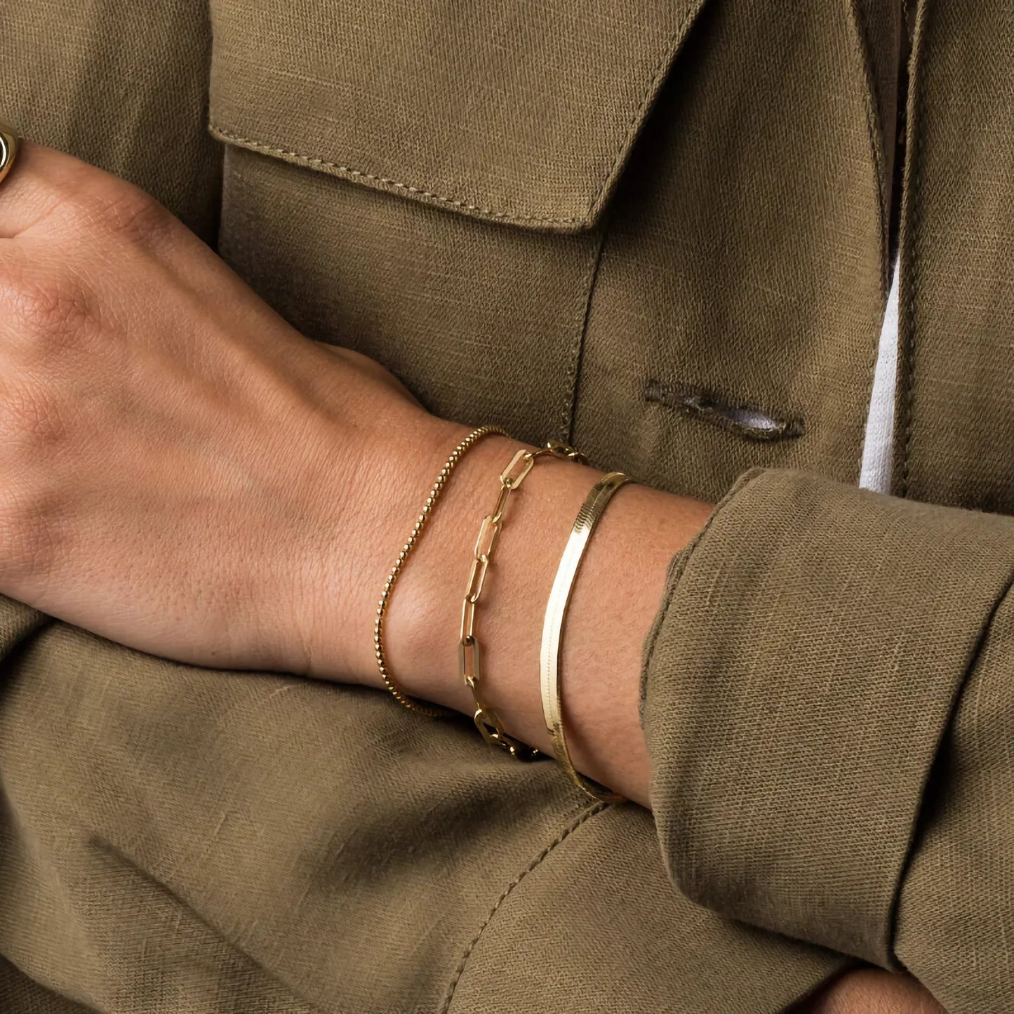 [Gaonasi]Ellaine Gold Herringbone Bracelet
