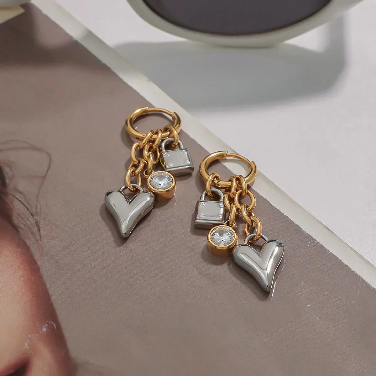 [Gaonasi]Sarah Heart & Lock Gold Earrings