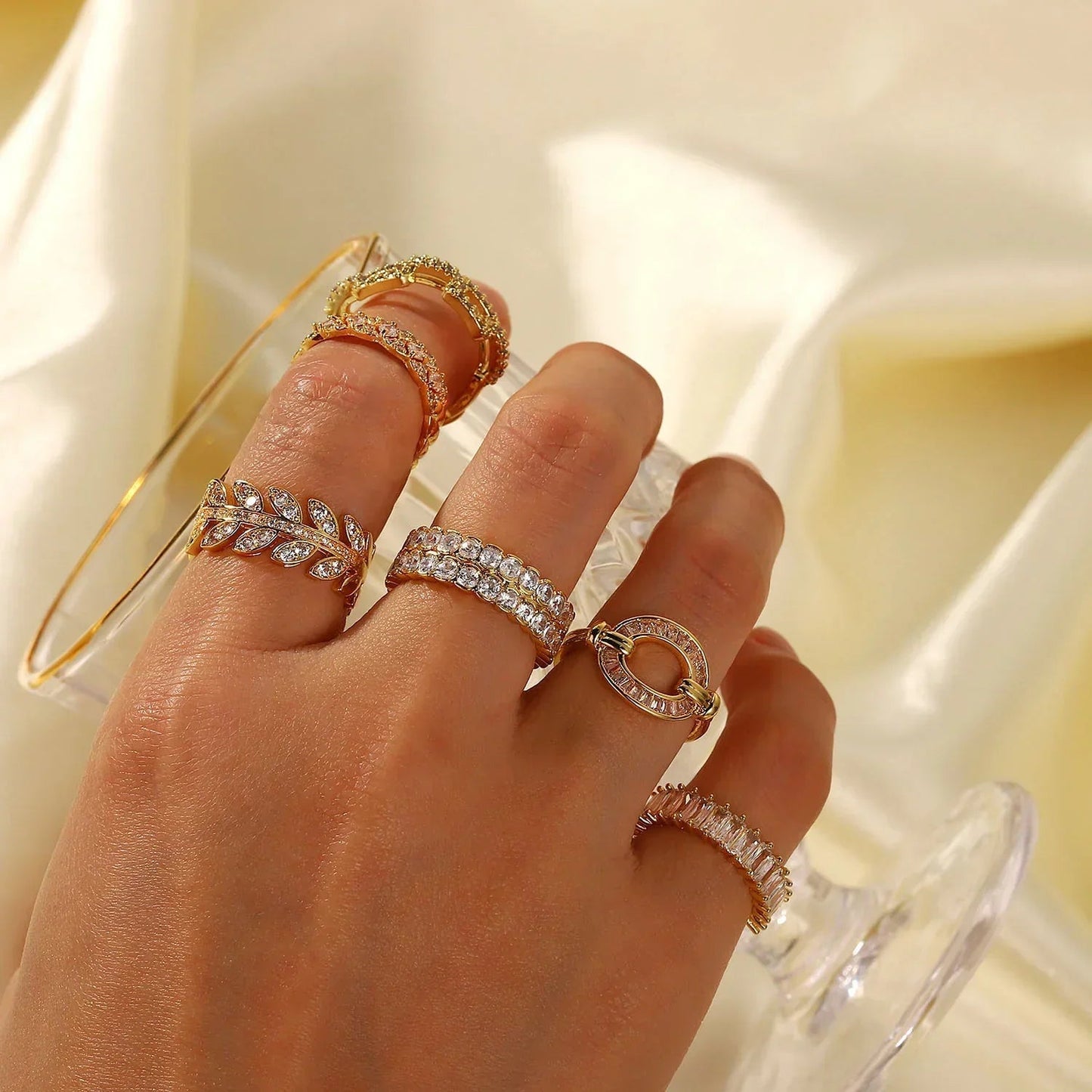 [Gaonasi]Cassandra Studded Gold Ring