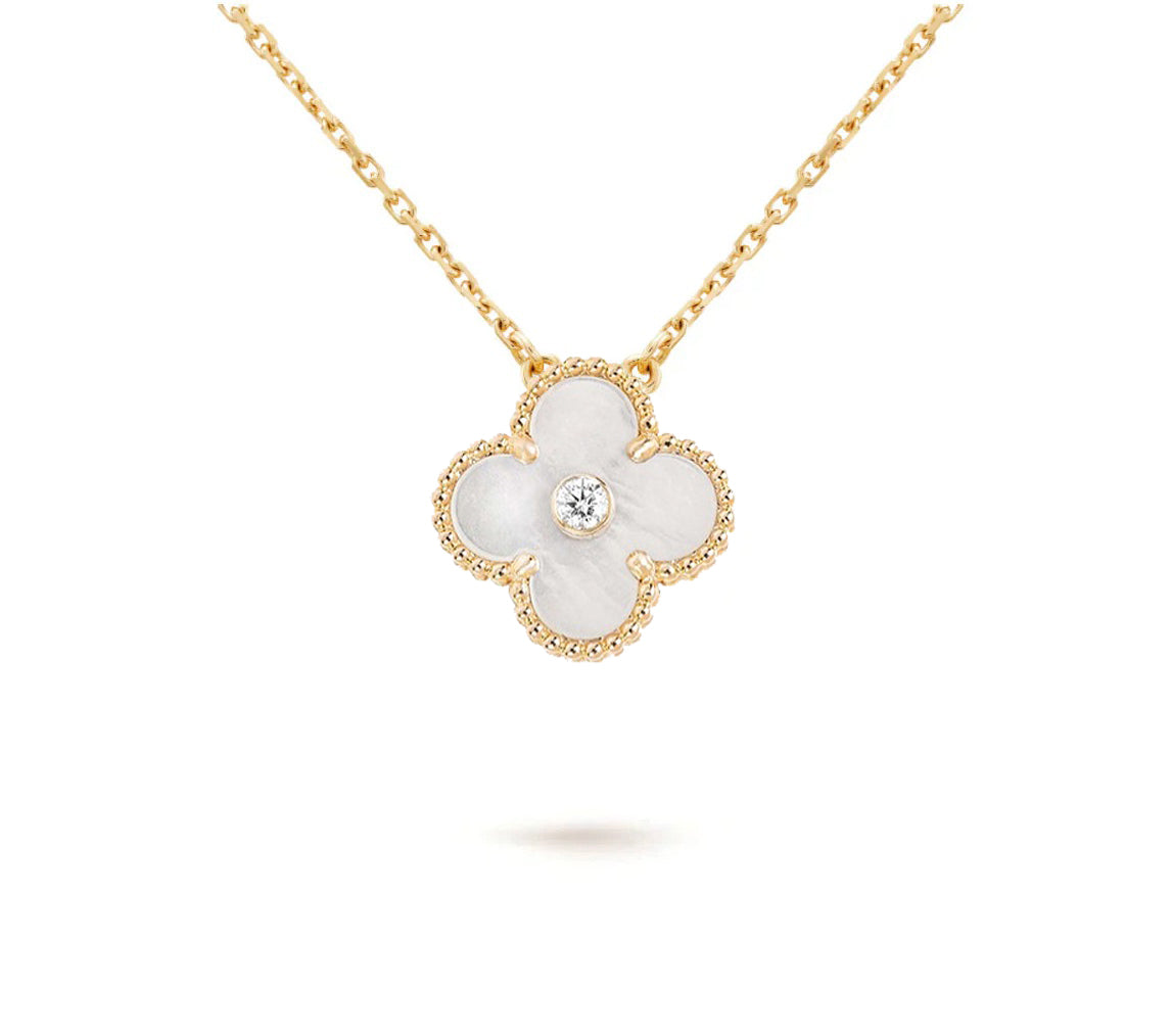 [Gaonasi]CLOVER 15MM CHRISTMAS LIMITED EDITION SINGLE FLOWER NECKLACE