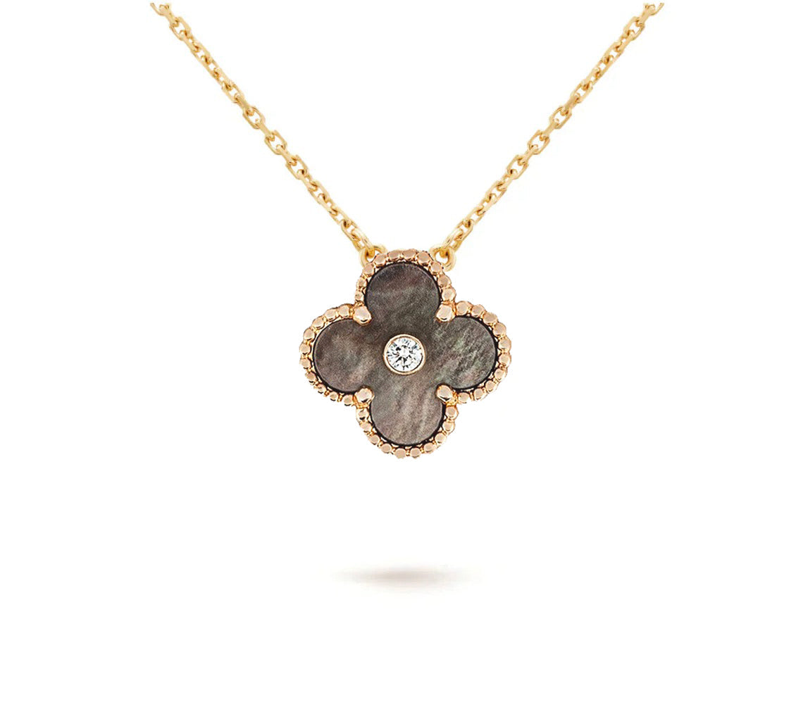 [Gaonasi]CLOVER 15MM CHRISTMAS LIMITED EDITION SINGLE FLOWER NECKLACE