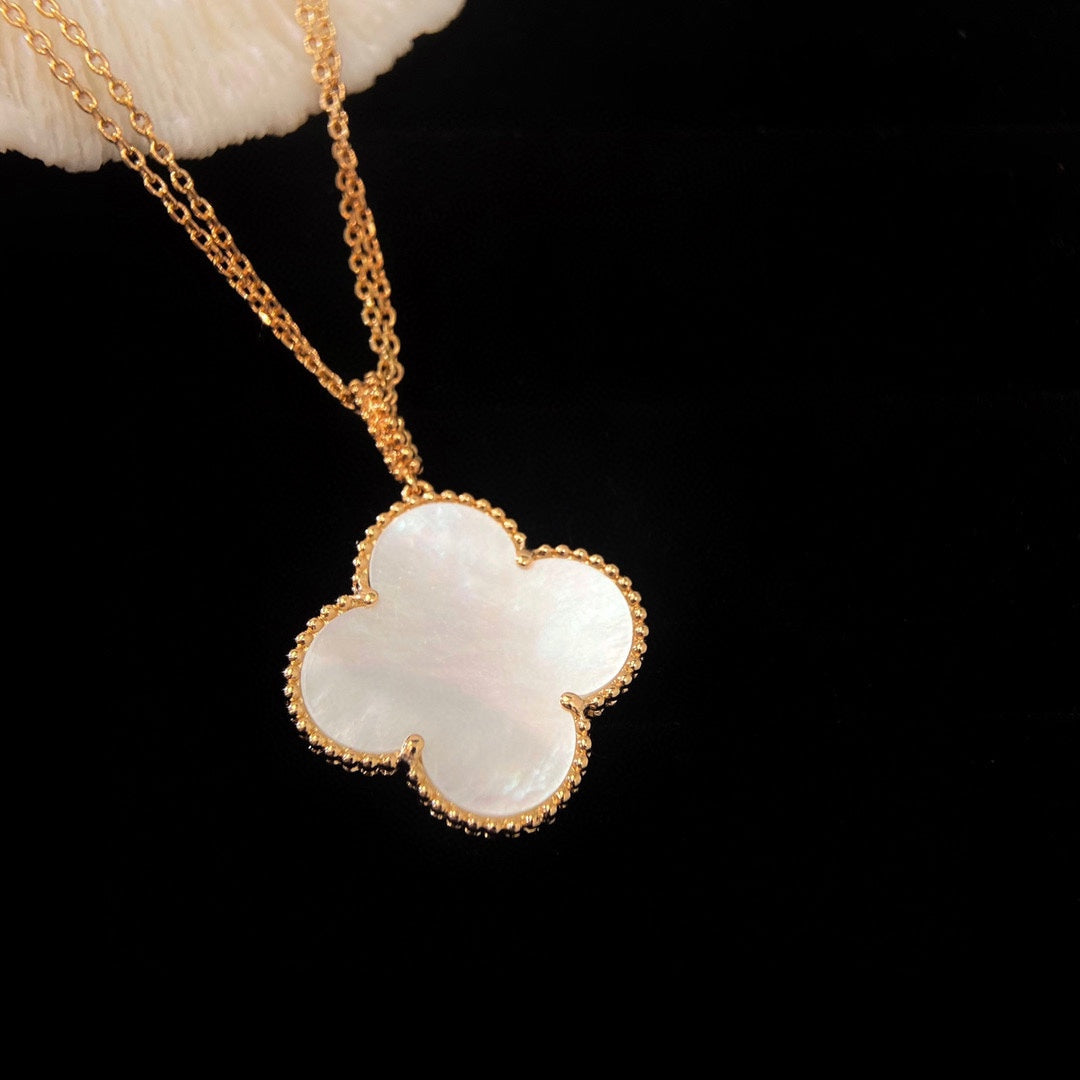 [Gaonasi]CLOVER 25MM MOP LARGE PENDANT NECKLACE
