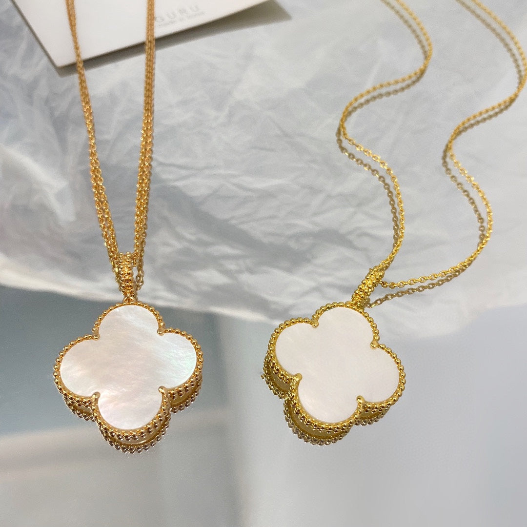 [Gaonasi]CLOVER 25MM MOP LARGE PENDANT NECKLACE