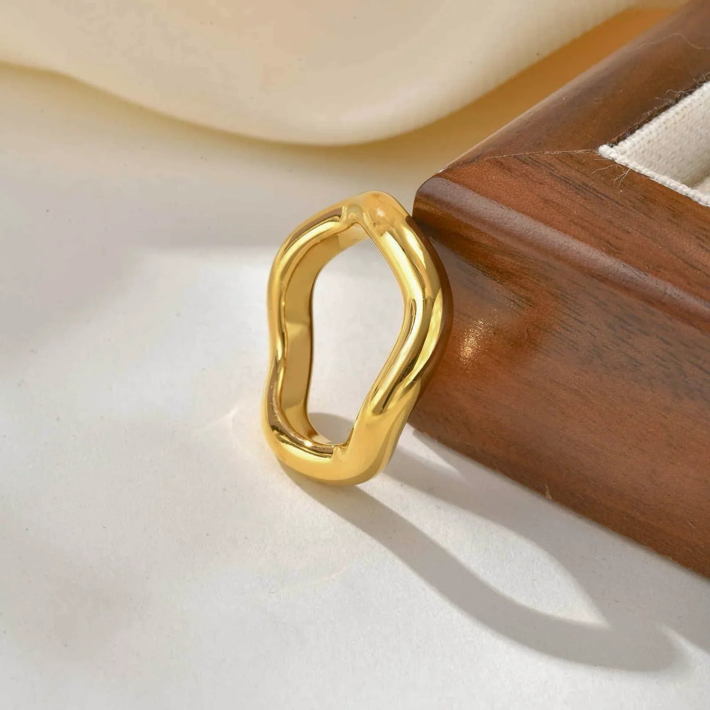 [Gaonasi]Lunaria Gold Wave Ring