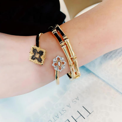 [Cadisa JEWELRY] OPERA TULLE  GOLD BRACELET WITH ENAMEL BACKGROUND
