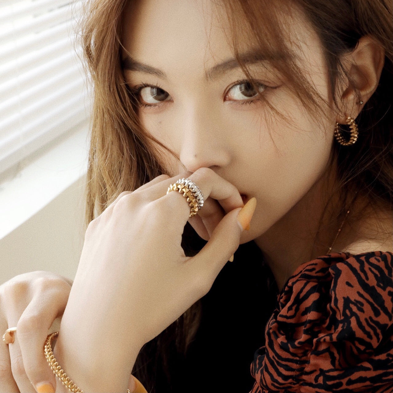 [Gaonasi Jewelry]CLASH SMALL HOOP EARRINGS