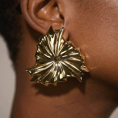 [Gaonasi]Rafaela Sculpted Petal Gold Earrings