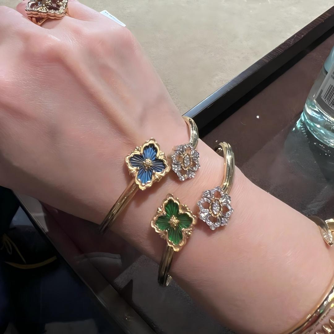 [Cadisa JEWELRY] OPERA TULLE  GOLD BRACELET WITH ENAMEL BACKGROUND