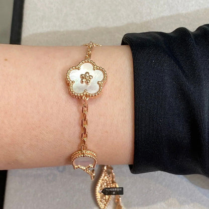 [Gaonasi]LUCKY SPRING 5 MOTIF BRACELET