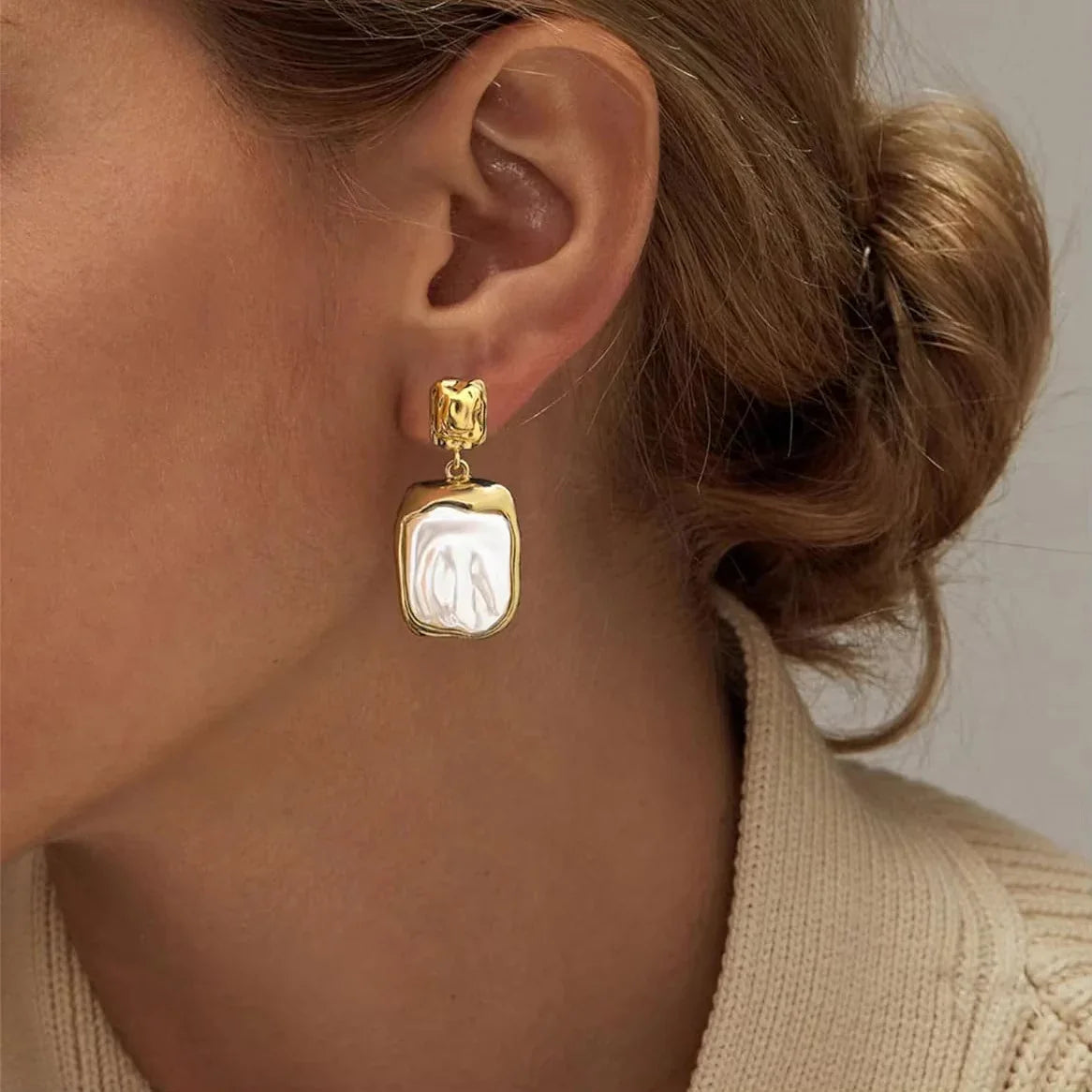 [Gaonasi]Brittany Freshwater Pearl Slate Earrings
