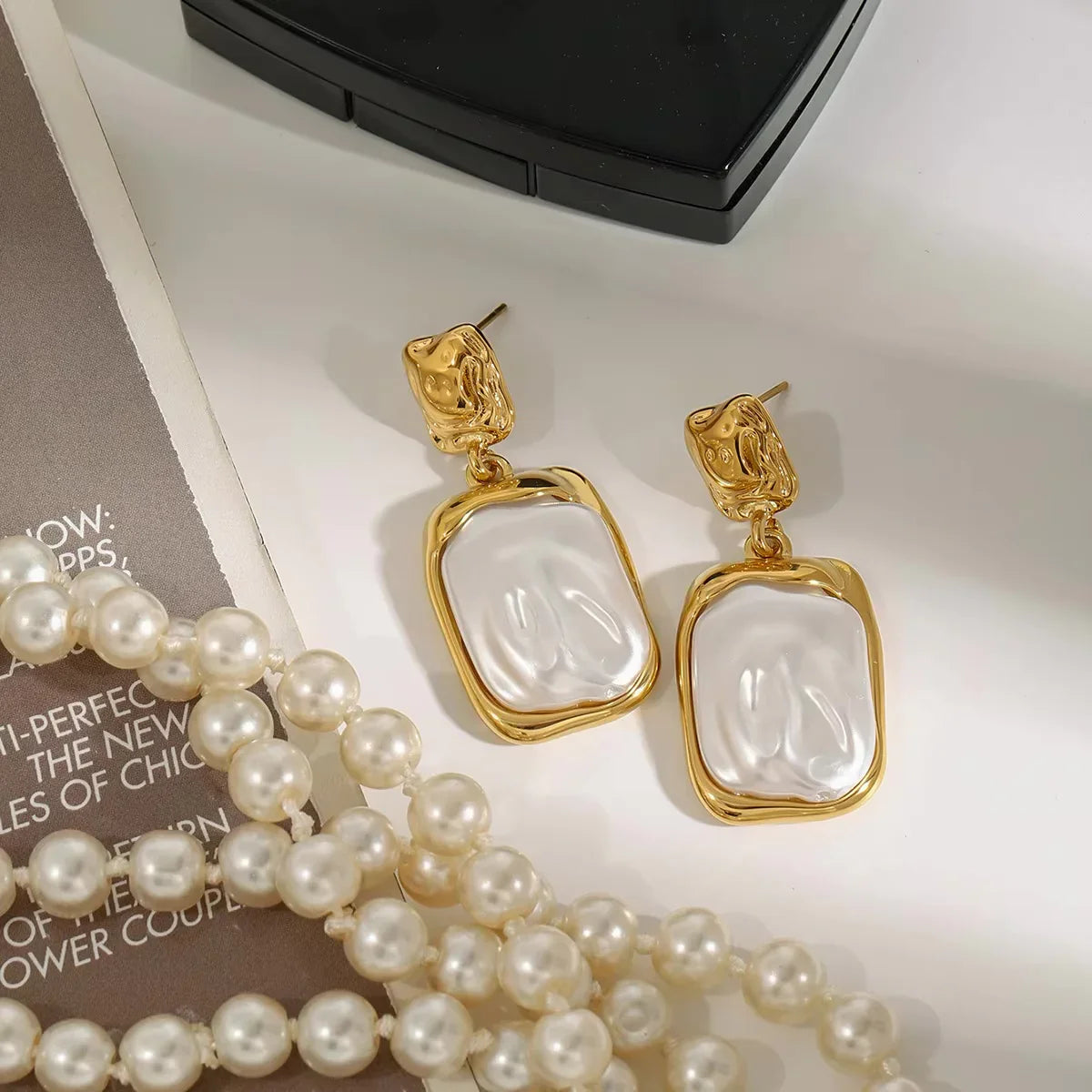 [Gaonasi]Brittany Freshwater Pearl Slate Earrings