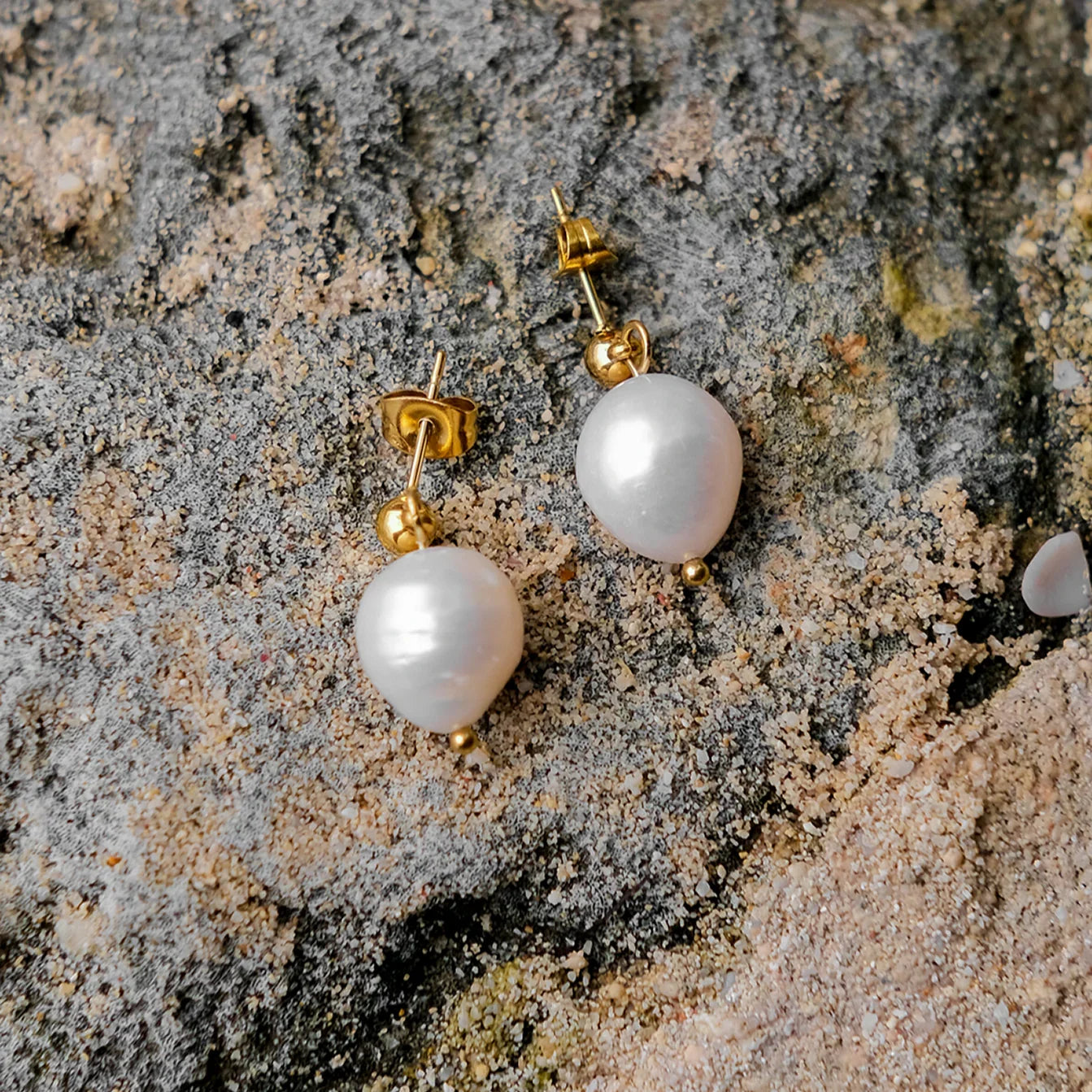 [Gaonasi]Gloria Freshwater Pearl Earrings