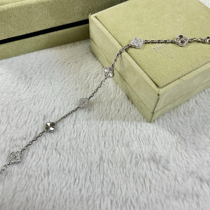 [Gaonasi]CLOVER 6 MOTIF DIAMOND LASER BRACELET