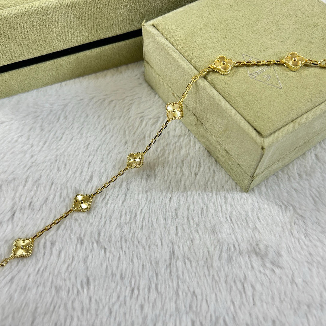 [Gaonasi]CLOVER 6 MOTIF DIAMOND BRACELET