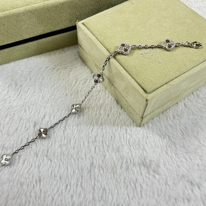 [Gaonasi]CLOVER 6 MOTIF DIAMOND BRACELET