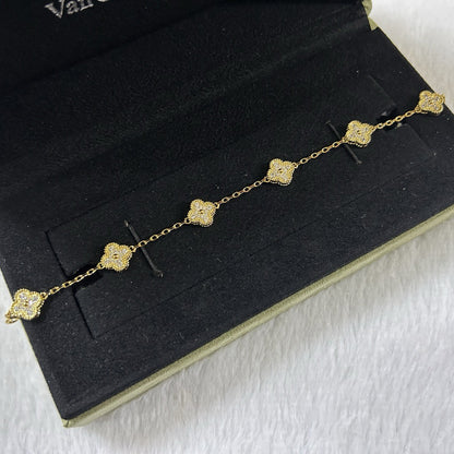 [Gaonasi]CLOVER 6 MOTIF DIAMOND BRACELET