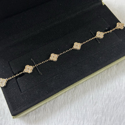 [Gaonasi]CLOVER 6 MOTIF DIAMOND BRACELET