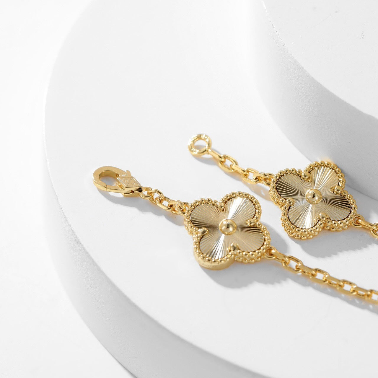 [Gaonasi]CLOVER 10 MOTIFS LASER NECKLACE